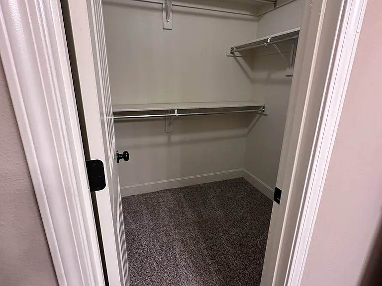 9404 N Adrian Ave — Photo 13