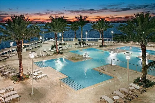 3000 Oasis Grand Blvd Photo 1
