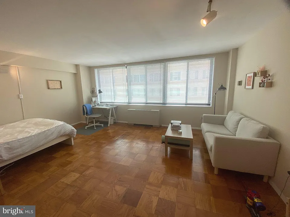 2030 F St NW #410