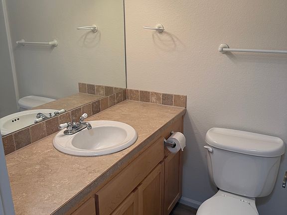 2nd image of 1080 Cedar Ct