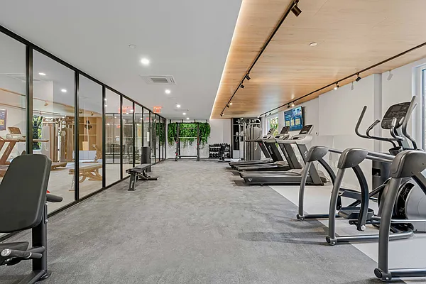 Rented by Carroll Development Leasing LLC | media 32