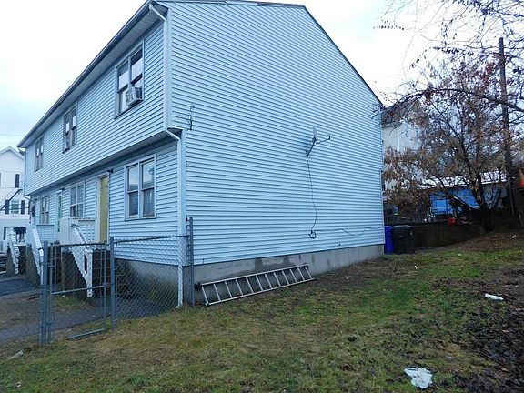 2nd image of 738 Pine St #742