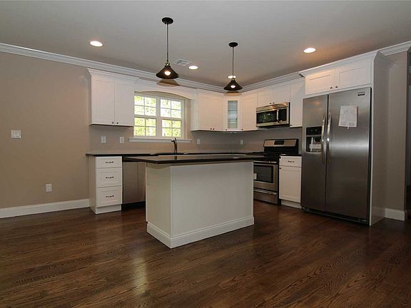 2nd image of 28 Hanrahan Ave