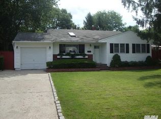 67 Wagon Ln, Centereach, NY 11720