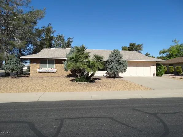 18402 N 95th Dr, Sun City, AZ 85373