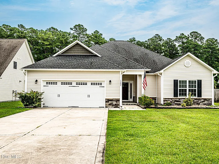 1202 Skipjack Ct — Photo 1