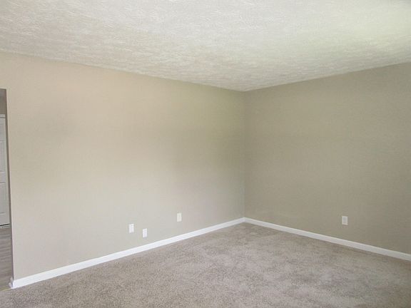 4th image of 1086 Trent Blvd