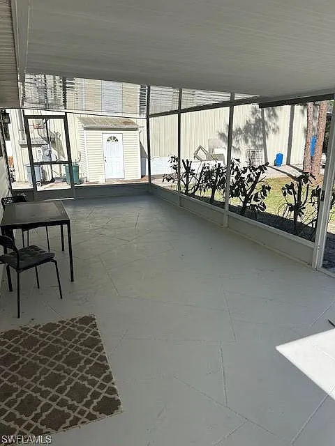 3 bed, 2.0 bath, 1300 sqft, $2,900 — Photo 4