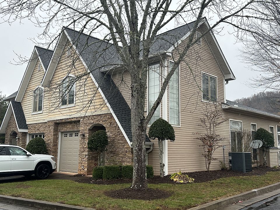 1st image of 416 Oakmont Dr APT B
