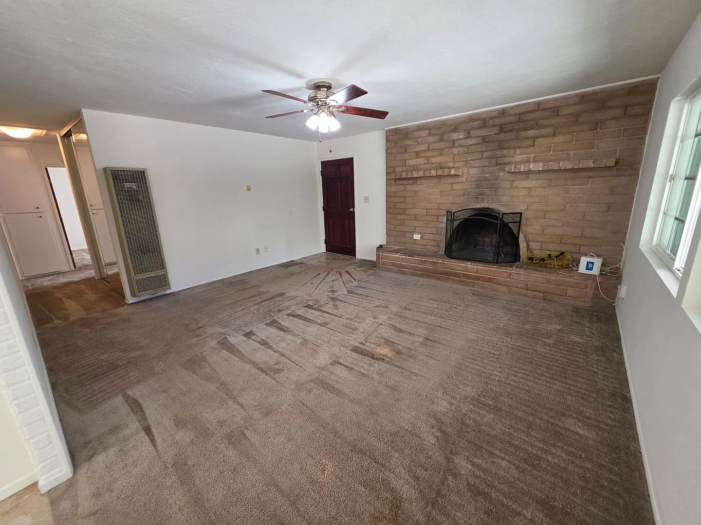 3bd/2 ba Clairemont Single Family Home — Photo 2
