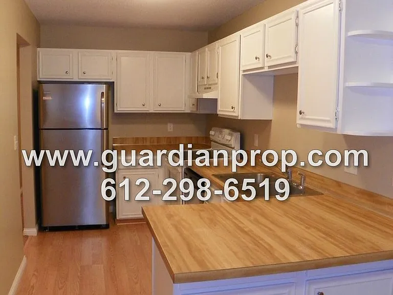6852 Macbeth Cir — Photo 5