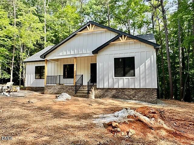1st image of 101 Stillwater Ln