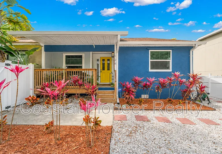 124 Anclote Rd — Photo 1