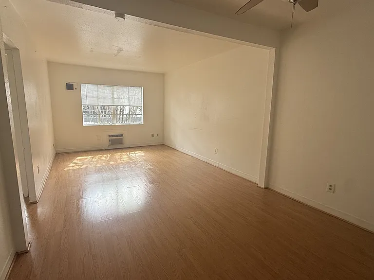 5603 Jackson St — Photo 18