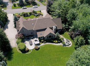 1 Manor Ct, Old Tappan, NJ 07675