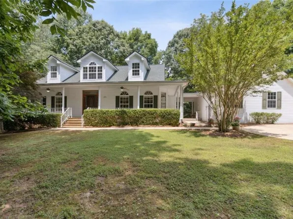 693 River Chase, Hoschton, GA 30548