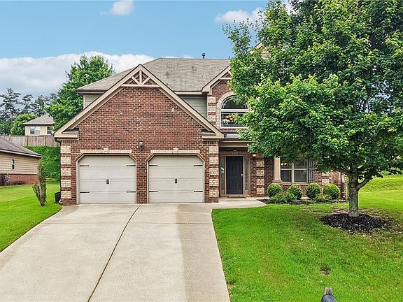 2nd image of 4930 Roosevelt Cir