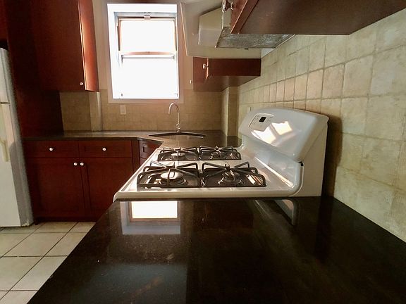 4th image of 26-24 18th St #2A