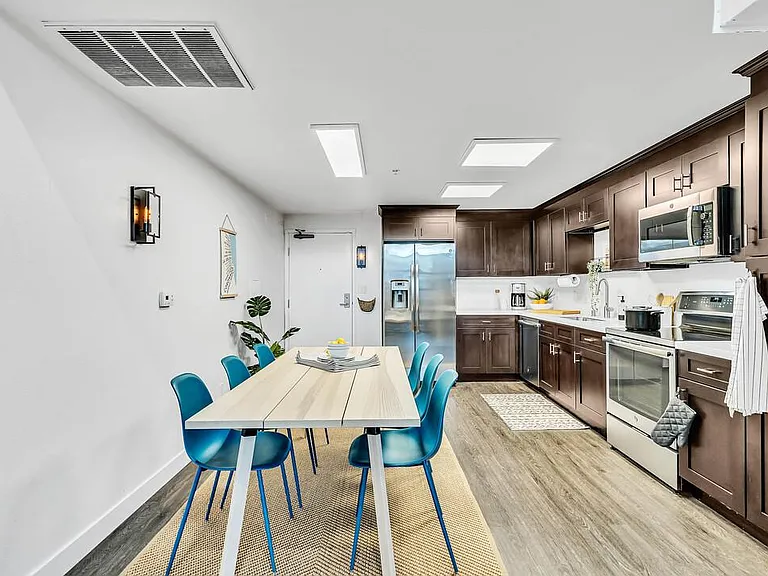 777 6th Ave #127 — Photo 8