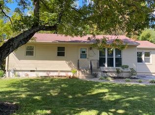 12107 Meadow Ln, Middletown, KY 40243