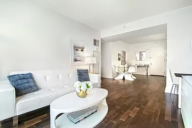 Rented by R New York