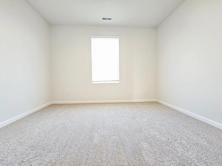 349 Wicklow Ln — Photo 12