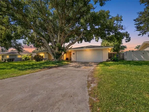 1356 WOODCREST AVENUE, CLEARWATER, FL 33756