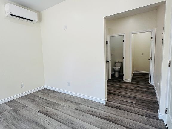 2nd image of 2121 E 4th St APT 1