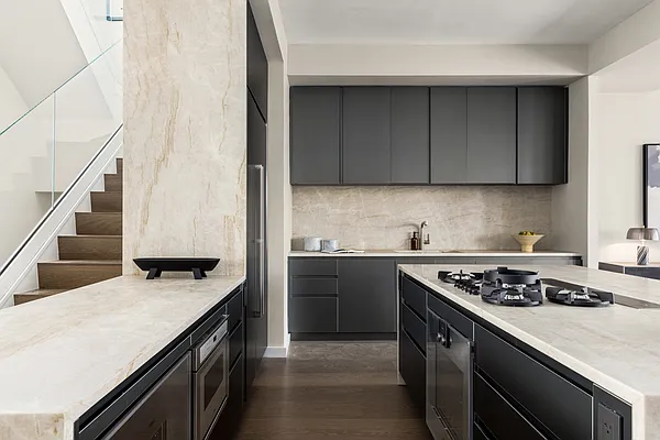 Sold by OFFICIAL | media 8