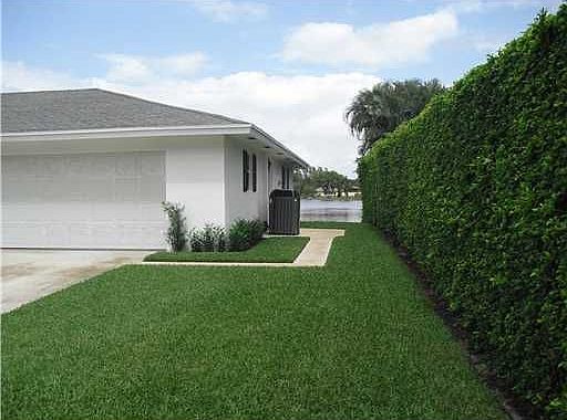 2nd image of 982 S Patrick Cir