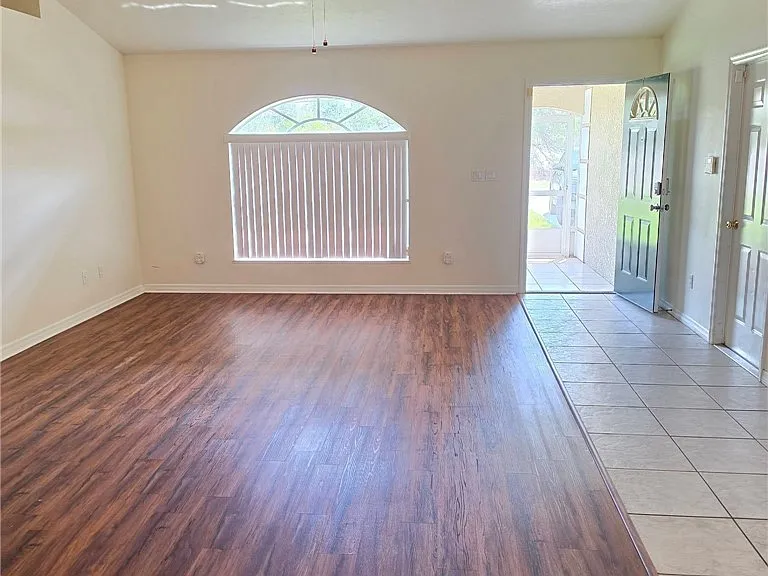 216 Chicago Way NE — Photo 15