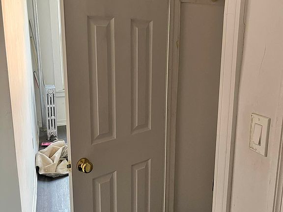 5th image of 1250 Morris Ave #1K