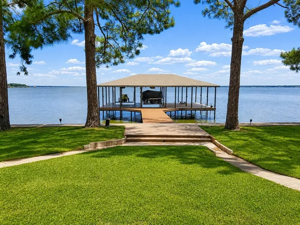 521 Nob Hill Ln, Kemp, TX 75143