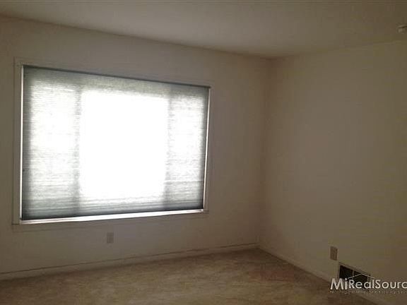 3rd image of 24521 Lauren Ave