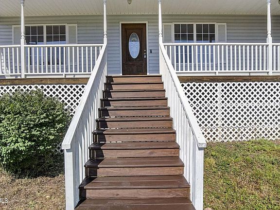 4th image of 2060 Buckingham Rd