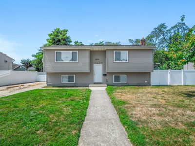 2435 Great Neck Road, Copiague, NY, 11726