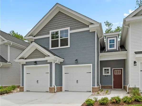 4605 Longleaf Pl, Chesapeake, VA 23321