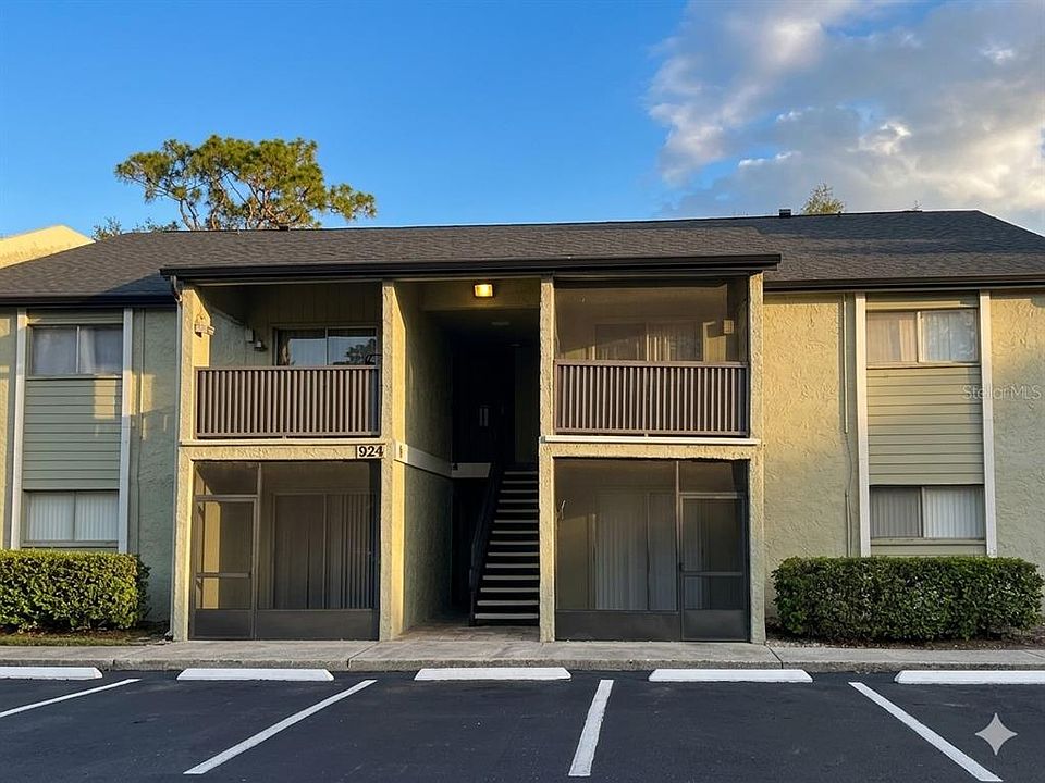 1st image of 924 Lake Destiny Rd Unit E