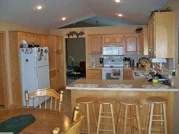 5th image of 420 Horizon Dr