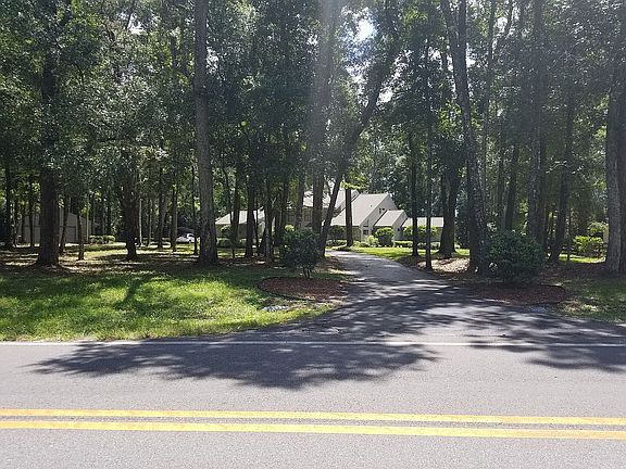 Tucked off road for privacy 