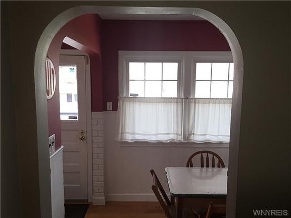 5th image of 2655 Greenfield Ave