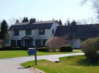 3198 Thistle Ct, Saline, MI 48176