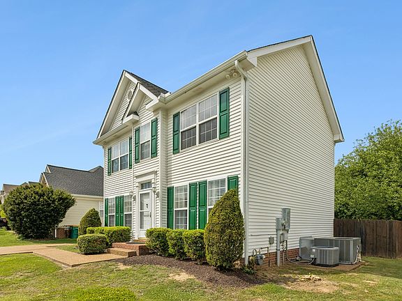 3rd image of 1110 McDonough Cir