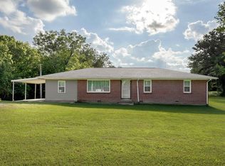 895 Milk Springs Rd, Tuscumbia, AL 35674