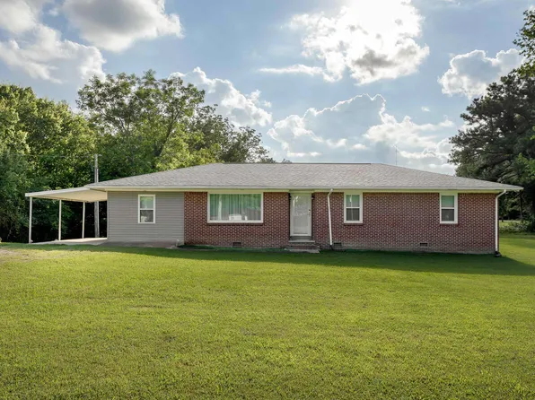 895 Milk Springs Rd, Tuscumbia, AL 35674