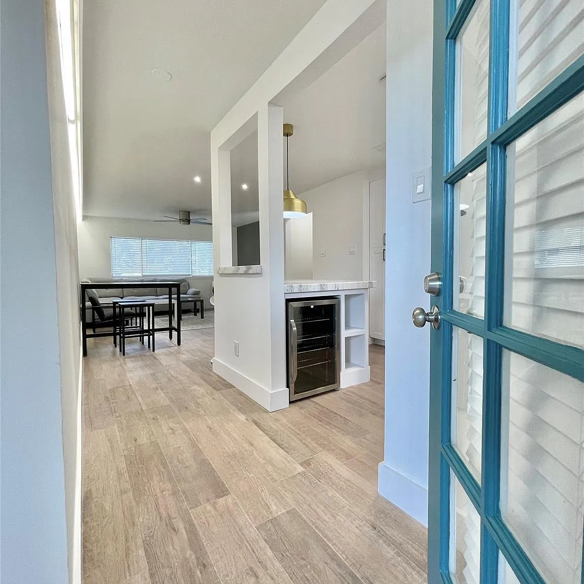 2 bed, 1.0 bath, 1000 sqft, $1,895 — Photo 2