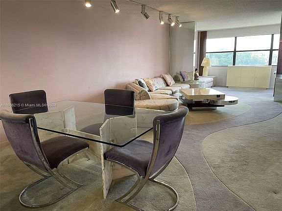 3rd image of 10207 Sunrise Lakes Blvd APT 405