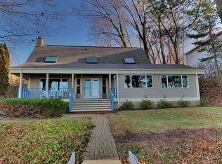 7953 Harbert Rd, Three Oaks, MI 49128