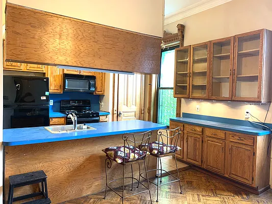 Rented by Brown Harris Stevens | media 18