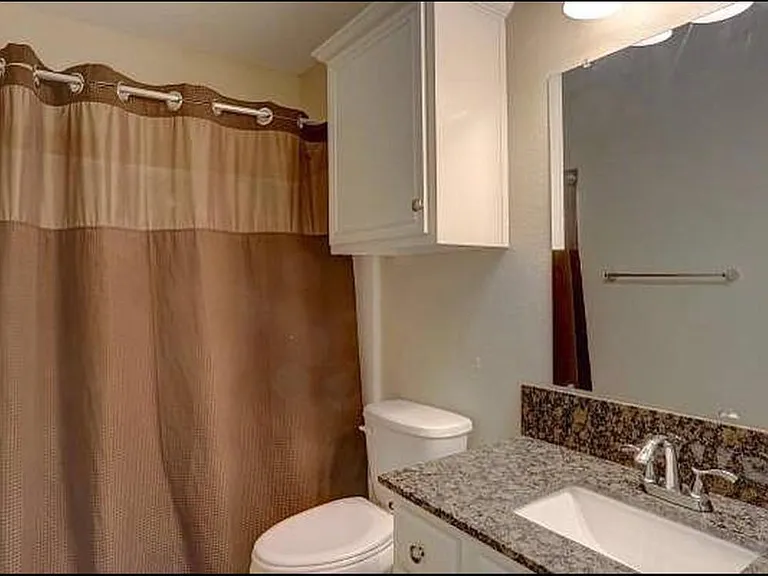 233 Dartmouth Dr — Photo 9